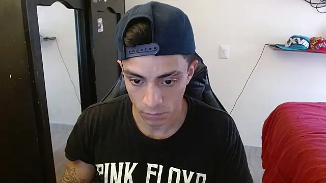 kv   xxx  online show from November 14, 2025, 3:33 pm