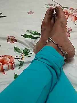 Snapshot of sneha_telugu_girl chatting on December 27, 2024, 5:05 pm sneha telugu girl online show from December 27, 2024, 5:05 pm