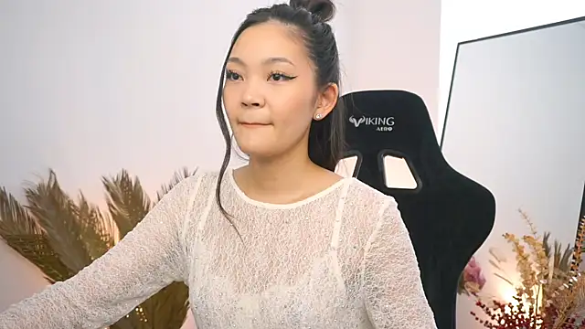 Peopleneedlove144 online show from January 17, 2025, 5:32 am