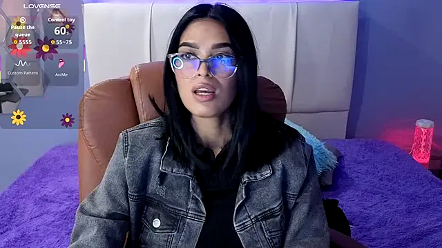 Snapshot of AlessiaVal_ chatting on September 13, 2025, 3:45 pm AlessiaVal online show from September 13, 2025, 3:45 pm