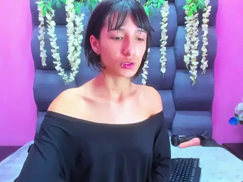 Snapshot of Danny_Face chatting on October 9, 2025, 1:53 pm Danny Face online show from October 9, 2025, 1:53 pm