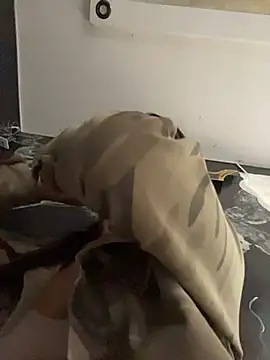 Snapshot of HannaRhodes chatting on October 17, 2025, 2:52 pm HannaRhodes online show from October 17, 2025, 2:52 pm