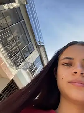 Snapshot of HannaRhodes chatting on October 19, 2025, 1:01 pm HannaRhodes online show from October 19, 2025, 1:01 pm