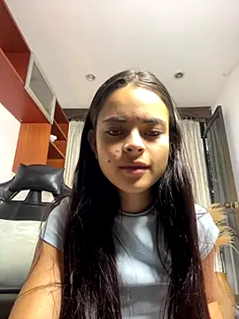 Snapshot of HannaRhodes chatting on November 9, 2025, 11:41 am HannaRhodes online show from November 9, 2025, 11:41 am