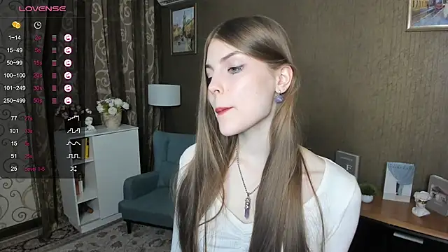 Snapshot of DarleneHatt chatting on January 22, 2025, 2:37 am DarleneHatt online show from January 22, 2025, 2:37 am