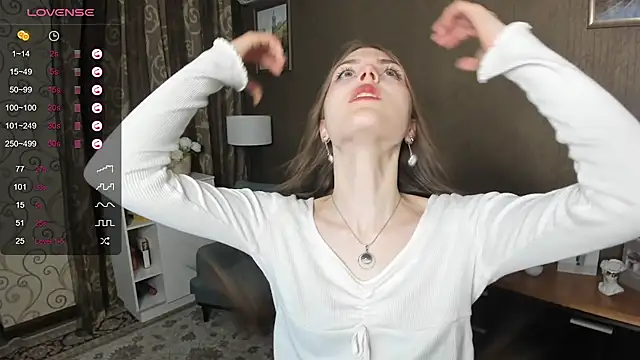 Snapshot of DarleneHatt chatting on January 29, 2025, 8:46 pm DarleneHatt online show from January 29, 2025, 8:46 pm