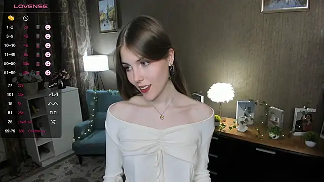 Snapshot of DarleneHatt chatting on February 6, 2025, 1:49 am DarleneHatt online show from February 6, 2025, 1:49 am