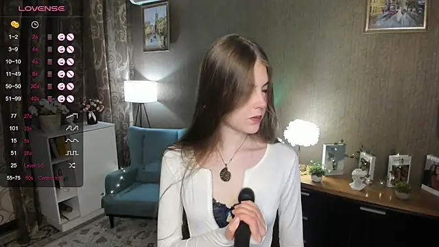 Snapshot of DarleneHatt chatting on March 2, 2025, 11:53 pm DarleneHatt online show from March 2, 2025, 11:53 pm