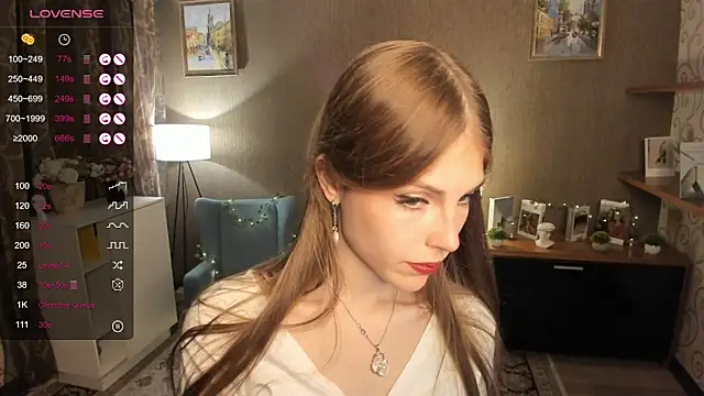 Snapshot of DarleneHatt chatting on September 11, 2025, 10:21 pm DarleneHatt online show from September 11, 2025, 10:21 pm