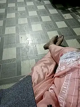 Snapshot of QUEEN-X-CPL chatting on December 30, 2024, 7:37 am QUEEN-X-CPL online show from December 30, 2024, 7:37 am