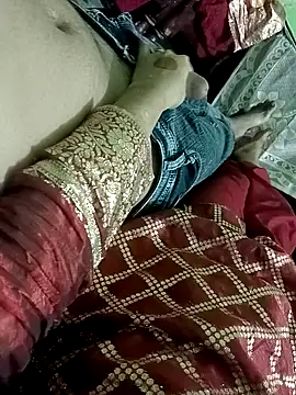 Snapshot of QUEEN-X-CPL chatting on February 20, 2025, 5:51 pm QUEEN-X-CPL online show from February 20, 2025, 5:51 pm