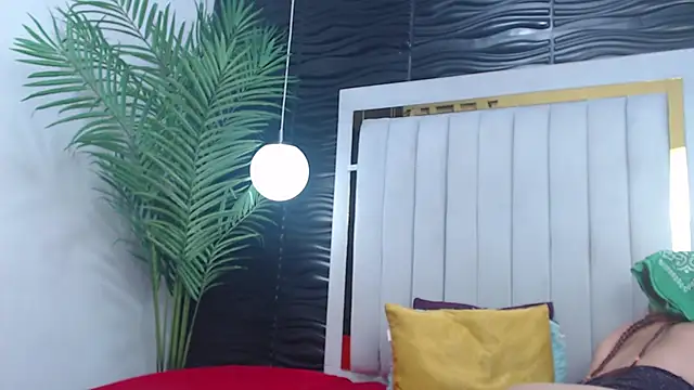 Snapshot of Melody_Megann chatting on March 11, 2025, 11:44 am Melody Megann online show from March 11, 2025, 11:44 am