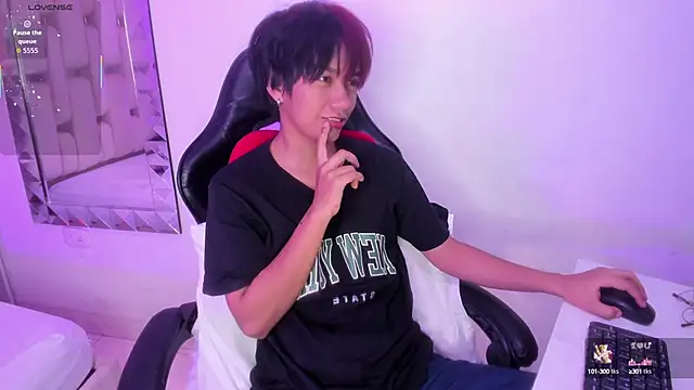 Snapshot of Eriol_ chatting on September 21, 2025, 12:07 pm Eriol online show from September 21, 2025, 12:07 pm