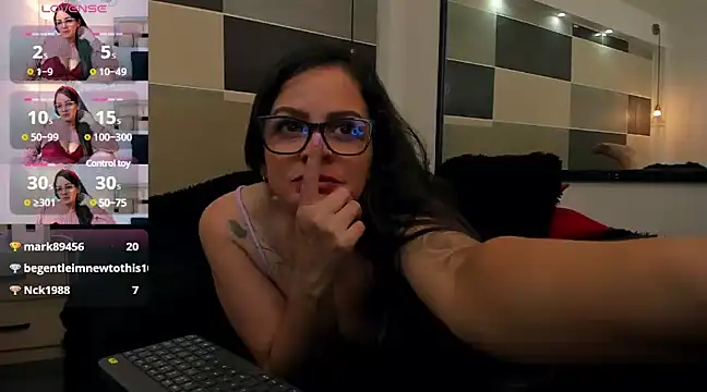 Snapshot of Zara_Jackson chatting on February 1, 2025, 11:06 pm Zara Jackson online show from February 1, 2025, 11:06 pm