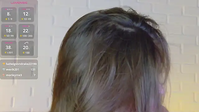  RiverLov online show from March 1, 2025, 3:53 am