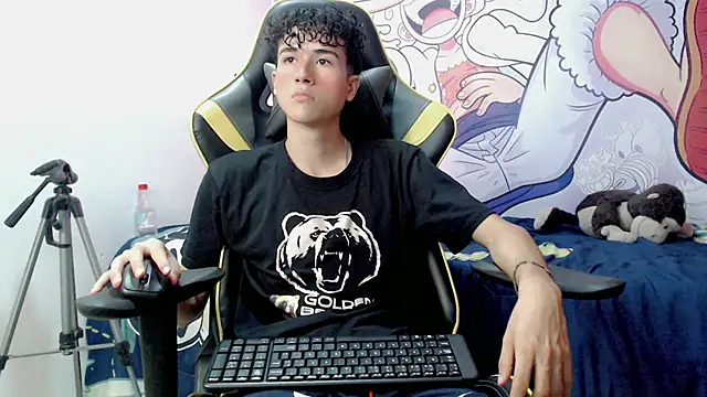 Snapshot of johnny_cagee chatting on December 20, 2024, 8:38 am johnny cagee online show from December 20, 2024, 8:38 am