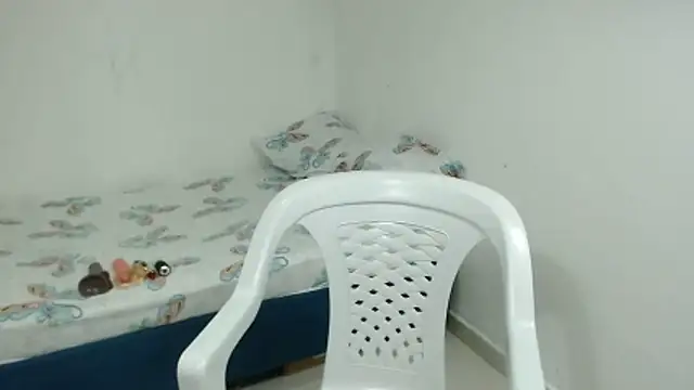 Snapshot of Agatha_browser chatting on November 2, 2025, 12:51 pm Agatha browser online show from November 2, 2025, 12:51 pm