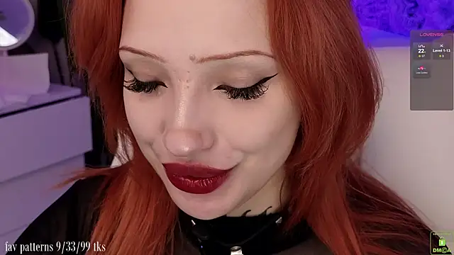 Snapshot of violetviolator chatting on November 30, 2025, 4:49 am violetviolator online show from November 30, 2025, 4:49 am