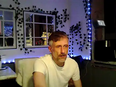 unclestefansdick online show from March 3, 2025, 6:48 am