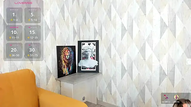 Snapshot of Michelle_Blond chatting on January 24, 2025, 7:30 am Michelle Blond online show from January 24, 2025, 7:30 am