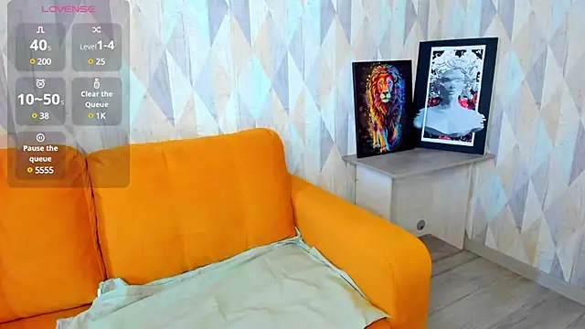 Snapshot of Michelle_Blond chatting on February 4, 2025, 7:07 am Michelle Blond online show from February 4, 2025, 7:07 am