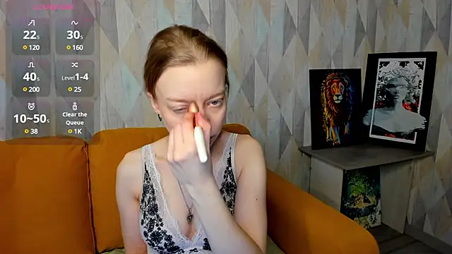 Snapshot of Michelle_Blond chatting on February 7, 2025, 7:18 am Michelle Blond online show from February 7, 2025, 7:18 am