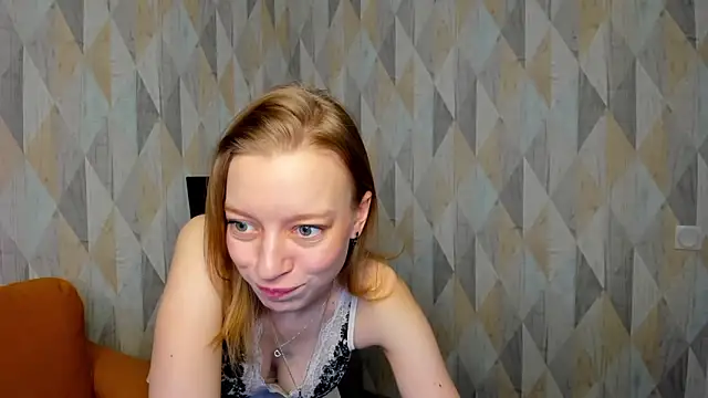 Snapshot of Michelle_Blond chatting on February 7, 2025, 10:19 am Michelle Blond online show from February 7, 2025, 10:19 am