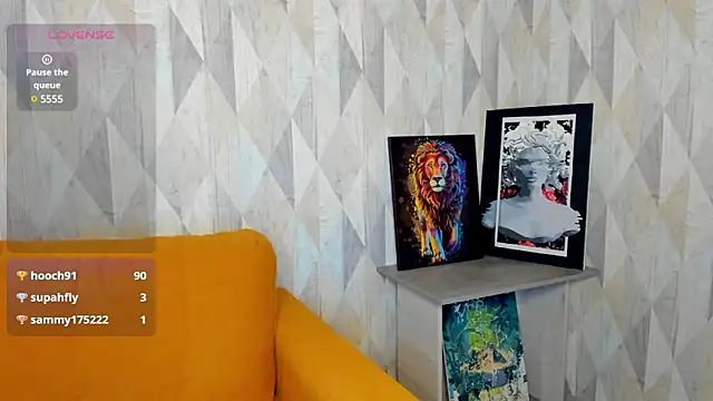 Snapshot of Michelle_Blond chatting on February 11, 2025, 5:40 pm Michelle Blond online show from February 11, 2025, 5:40 pm