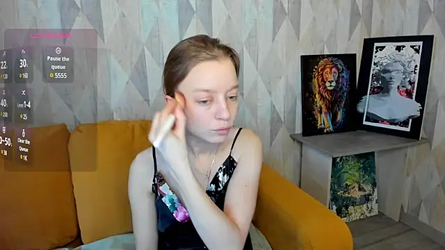 Snapshot of Michelle_Blond chatting on February 18, 2025, 7:10 am Michelle Blond online show from February 18, 2025, 7:10 am