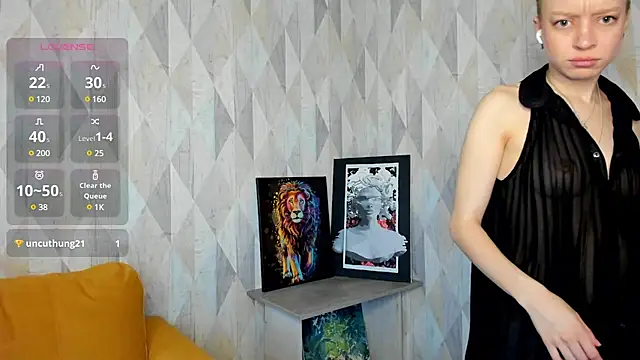 Snapshot of Michelle_Blond chatting on February 20, 2025, 10:27 am Michelle Blond online show from February 20, 2025, 10:27 am