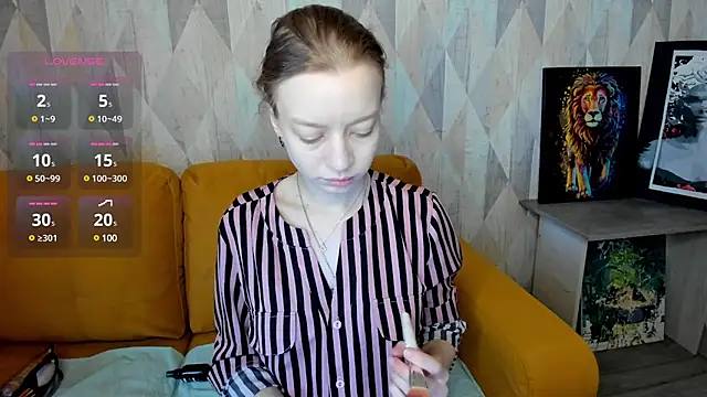 Snapshot of Michelle_Blond chatting on February 21, 2025, 7:01 am Michelle Blond online show from February 21, 2025, 7:01 am