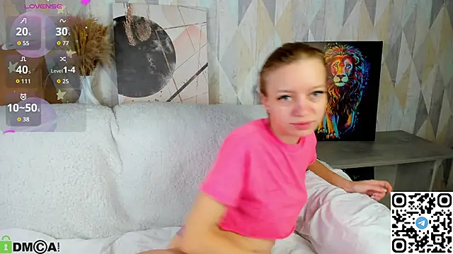 Snapshot of Michelle_Blond chatting on September 16, 2025, 7:09 am Michelle Blond online show from September 16, 2025, 7:09 am