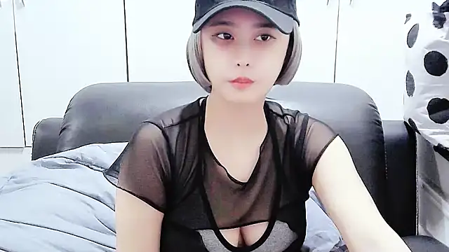 yourz tw online show from November 30, 2025, 2:26 am