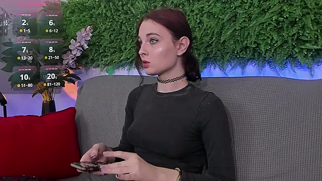 AprilAvery online show from March 5, 2025, 4:13 pm