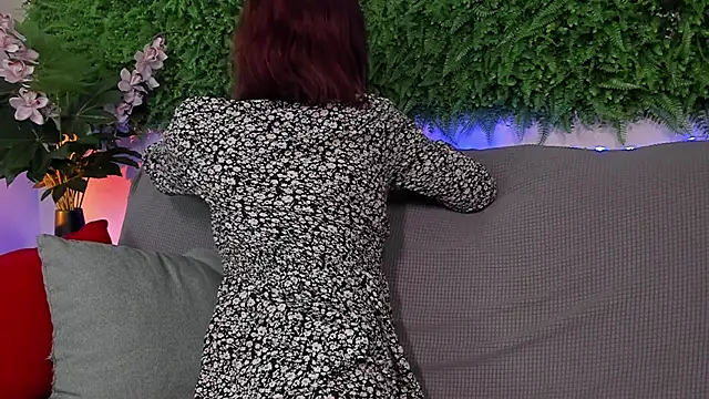 AprilAvery online show from March 8, 2025, 3:45 pm