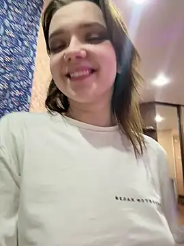 Snapshot of JennyPortman chatting on March 18, 2025, 11:20 pm JennyPortman online show from March 18, 2025, 11:20 pm