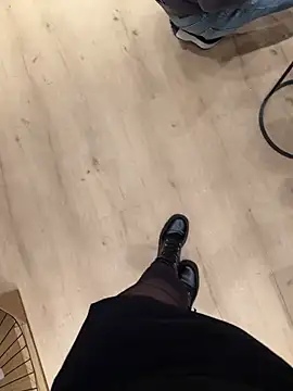 Secret couple  online show from November 8, 2025, 9:31 am