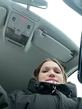 KitteCat online show from December 19, 2024, 8:23 am