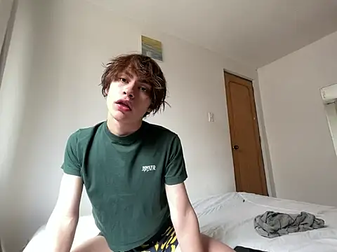 Snapshot of Ne0nn chatting on March 18, 2025, 2:59 pm Ne0nn online show from March 18, 2025, 2:59 pm