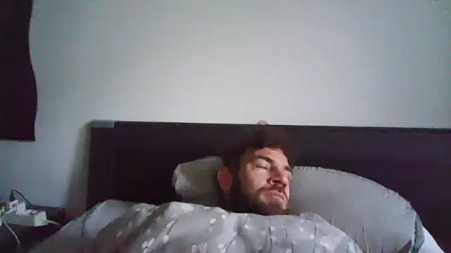 alpha-hunk online show from October 11, 2025, 6:56 am