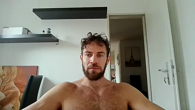 alpha-hunk online show from October 13, 2025, 10:37 am