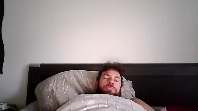 alpha-hunk online show from October 22, 2025, 8:14 am