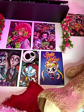 ariiel  online show from November 16, 2025, 2:22 pm