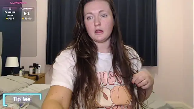 BustyBonnieUK online show from December 18, 2024, 8:25 pm