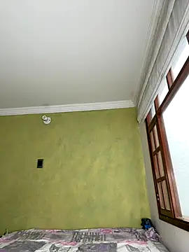 aurora divine online show from October 31, 2025, 1:01 pm