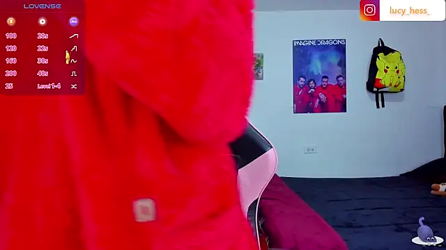 Lucyy-hess online show from October 23, 2025, 7:56 pm