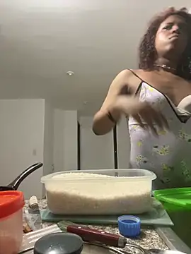 Snapshot of zahrivk1 chatting on March 2, 2025, 5:01 am zahrivk1 online show from March 2, 2025, 5:01 am