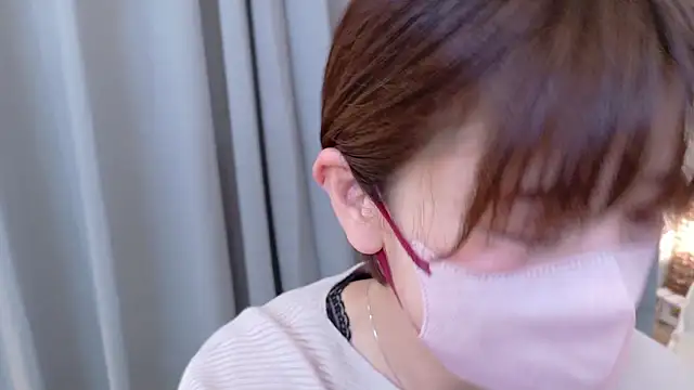 Risa 06 online show from November 18, 2025, 12:42 pm