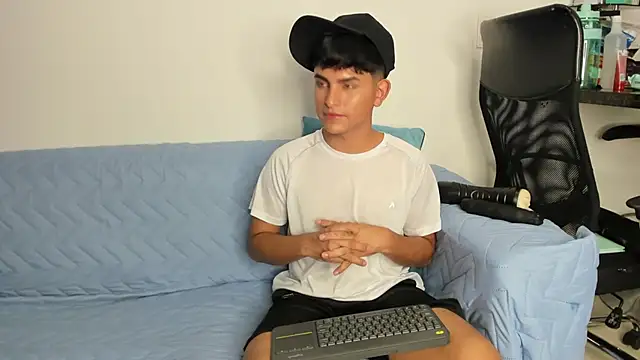 Snapshot of Lyam_ap chatting on January 29, 2025, 7:25 am Lyam ap online show from January 29, 2025, 7:25 am