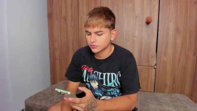 Snapshot of Lyam_ap chatting on November 2, 2025, 10:28 am Lyam ap online show from November 2, 2025, 10:28 am